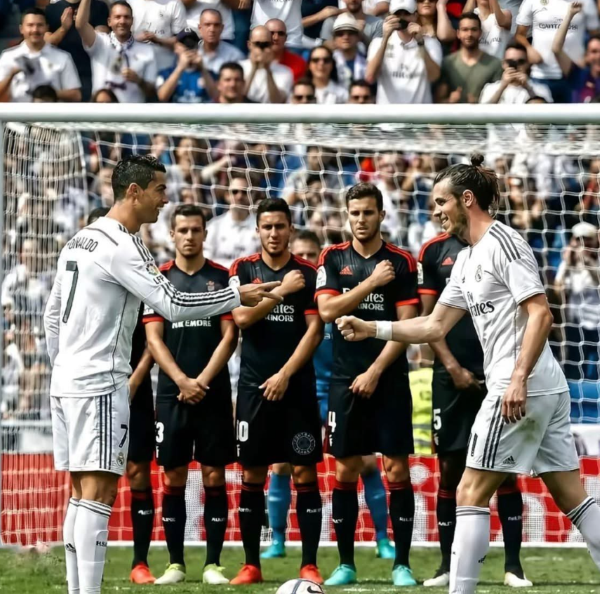 开云在线-贝尔再谈C罗:他只想进球超越梅西!我不传球他就会挥动双臂不满